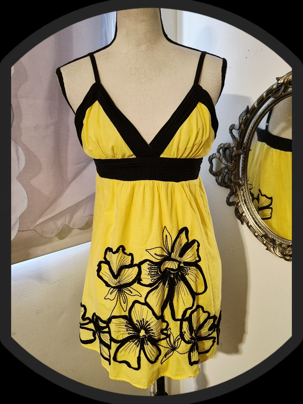 Forever 21 Vintage y2k Yellow / Black Floral Empire Waist  Top/Mini Dress Lined